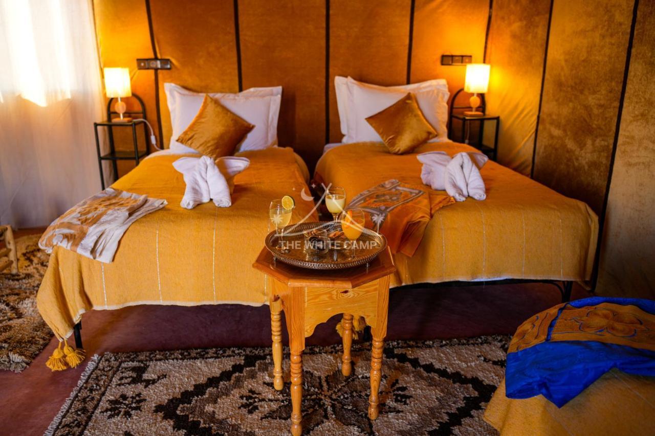 The White Camp - Your Merzouga Luxury Desert Camp & Erg Chebbi Dunes Camel Riding Exterior foto