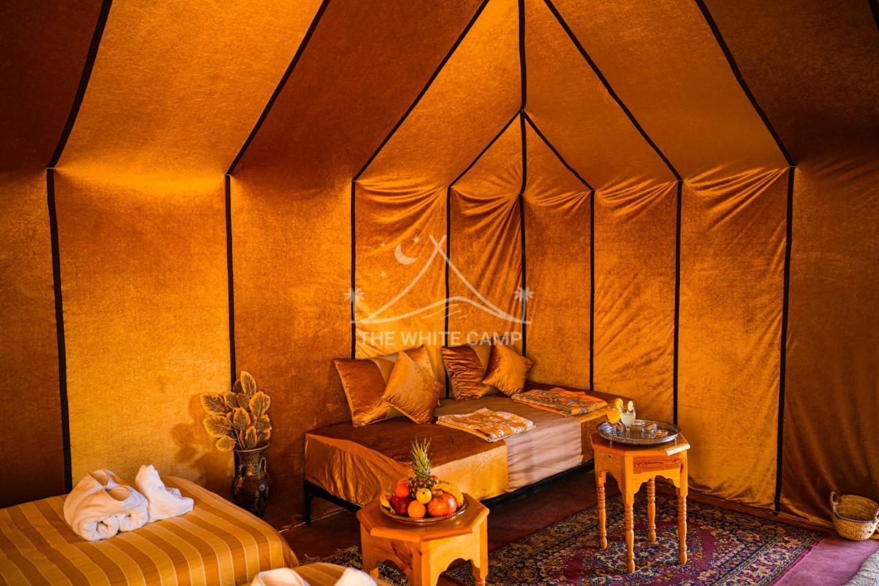 The White Camp - Your Merzouga Luxury Desert Camp & Erg Chebbi Dunes Camel Riding Exterior foto
