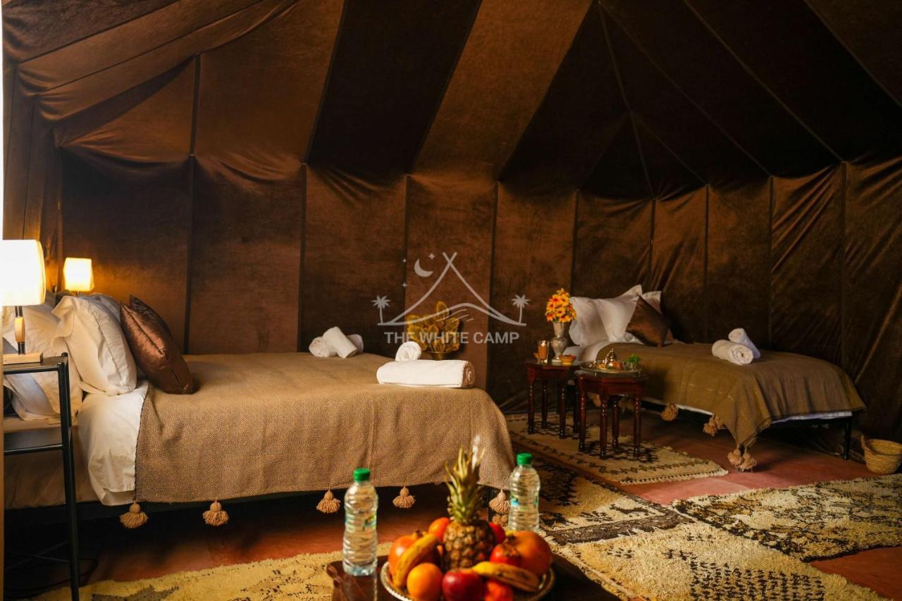 The White Camp - Your Merzouga Luxury Desert Camp & Erg Chebbi Dunes Camel Riding Exterior foto