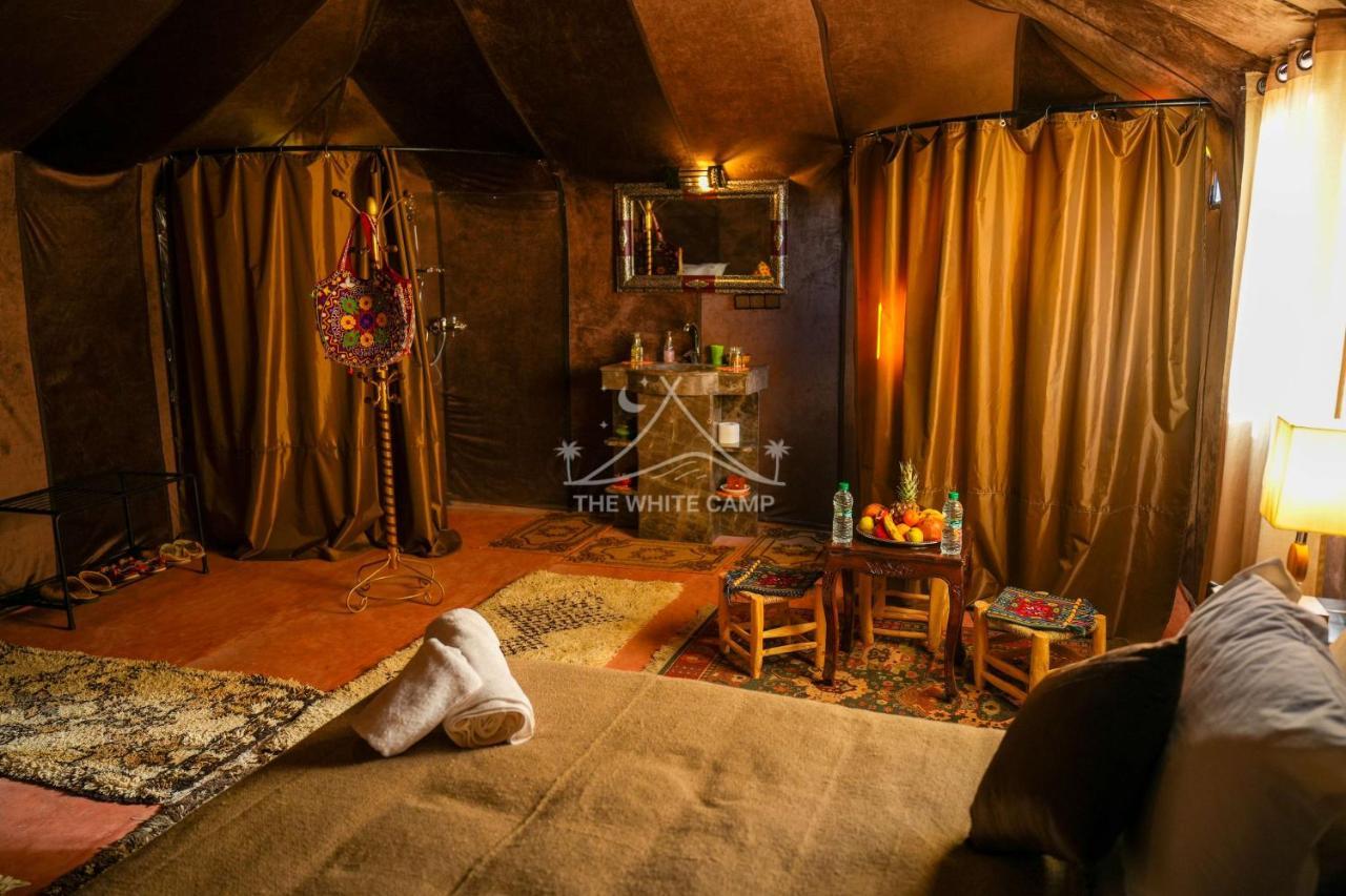 The White Camp - Your Merzouga Luxury Desert Camp & Erg Chebbi Dunes Camel Riding Exterior foto