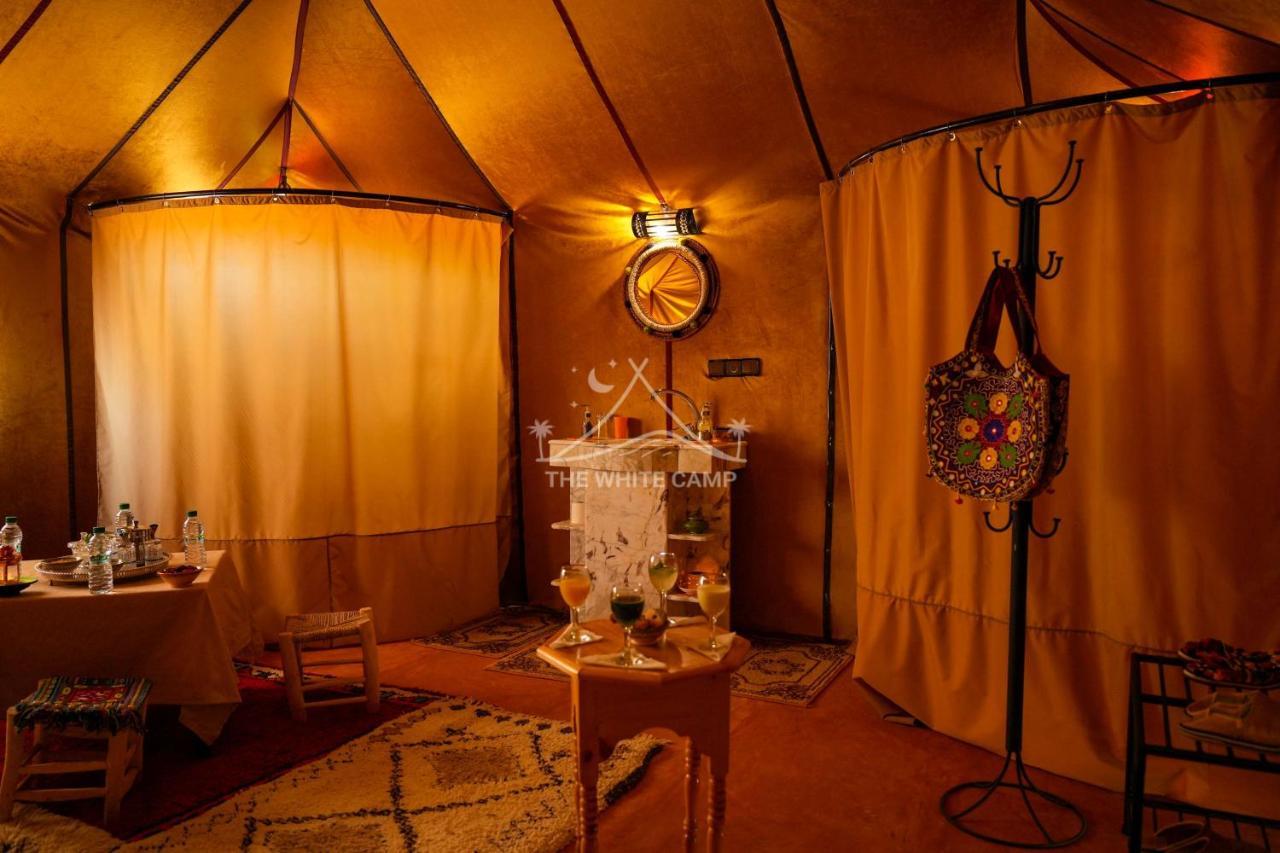 The White Camp - Your Merzouga Luxury Desert Camp & Erg Chebbi Dunes Camel Riding Exterior foto